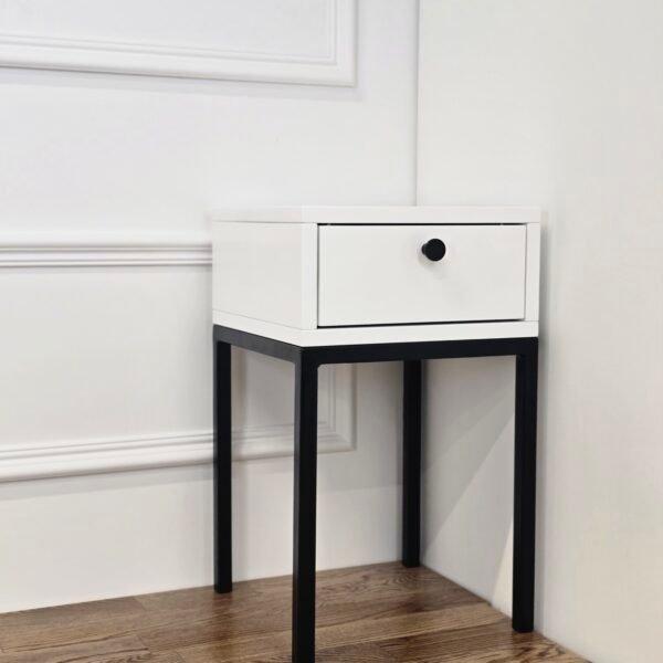 Lovos Staliukas Mažytė